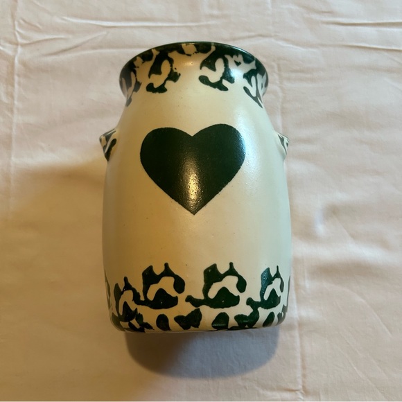 Cute Vase, looks really nice - Picture 2 of 10
